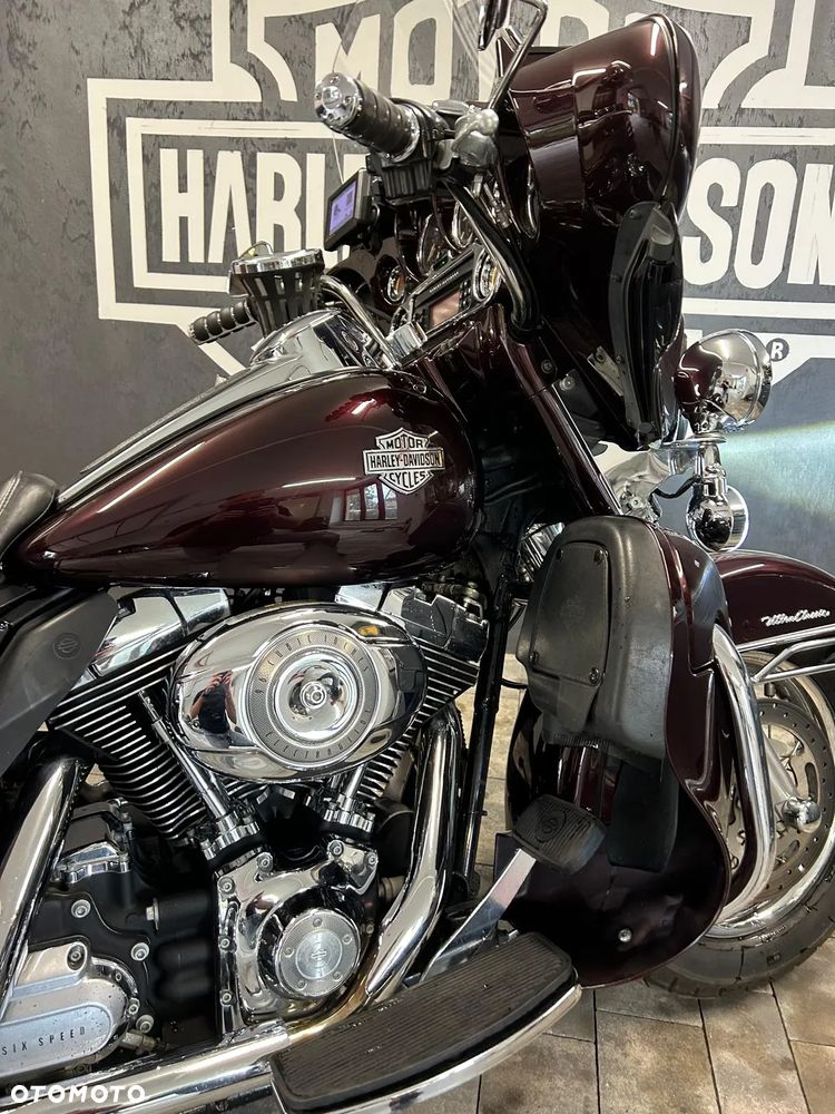 Harley-Davidson FLHT Electra Glide Standard - 10