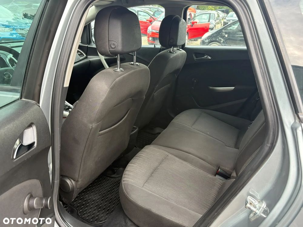 Opel Astra 1.7 CDTI Cosmo - 12