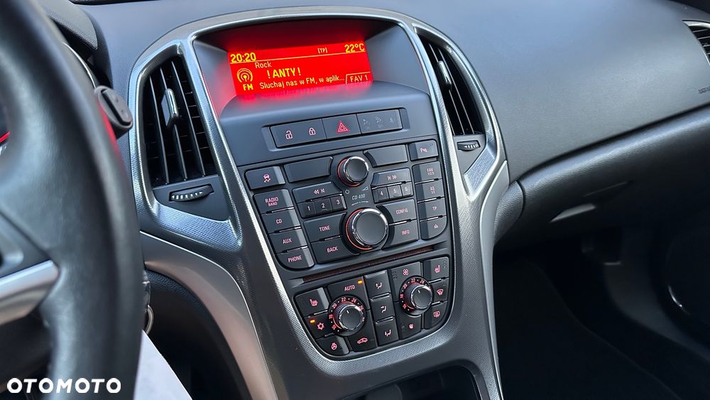 Opel Astra 1.4 Turbo Innovation - 26