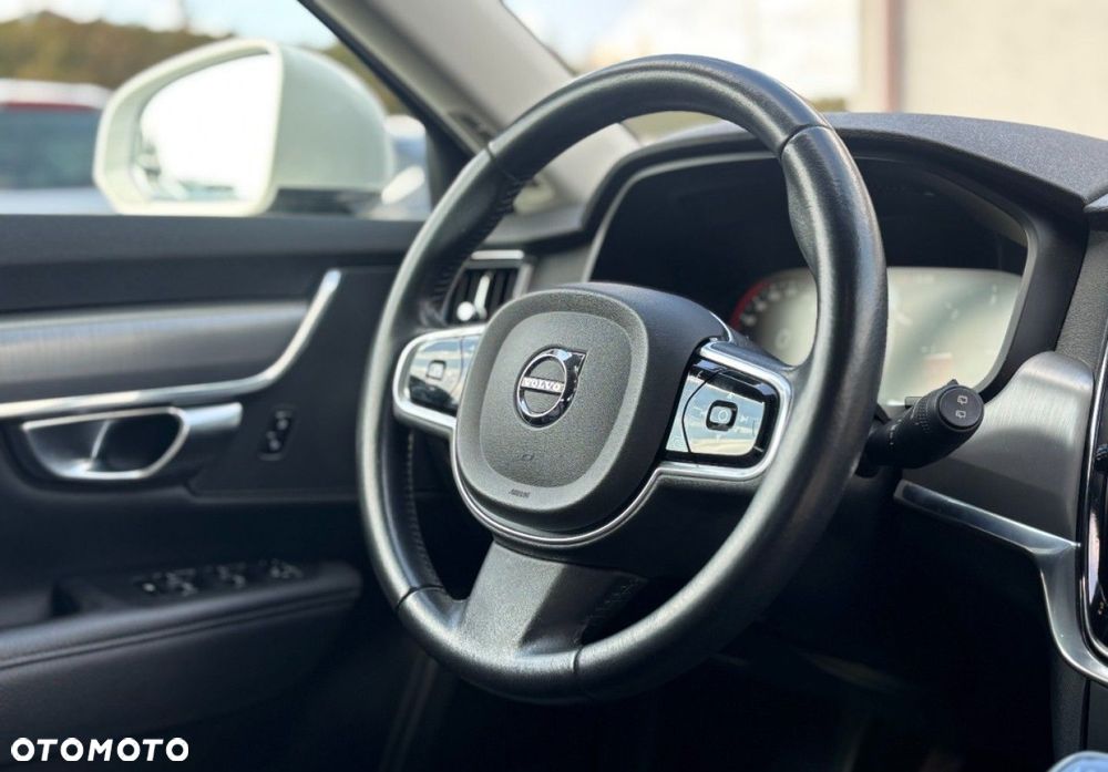 Volvo V90 - 15