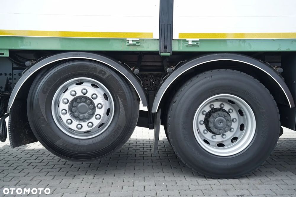 Mercedes-Benz ANTOS 2540 / 6x2 / SKRZYNIOWY 6,4 M / HDS EFFER CRANE 265 / MAX UDŹWIG 7 475 KG / PILOT / OŚ SKRETNA -PODNOSZONA / EURO 6 - 27