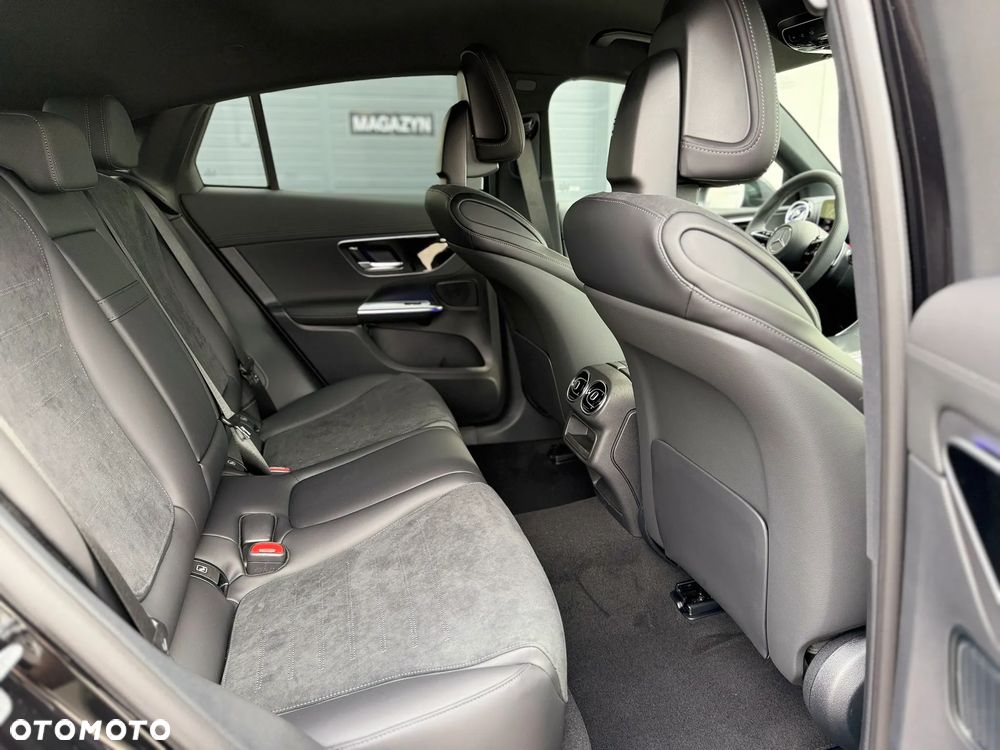 Mercedes-Benz GLC - 35