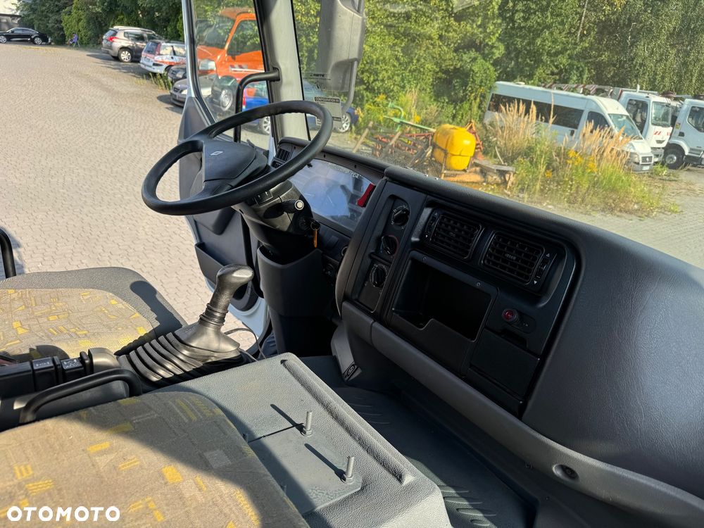 Renault Kerax 270 DCi Wywrotka 3 str 2002 r. SPECJALNY - 37