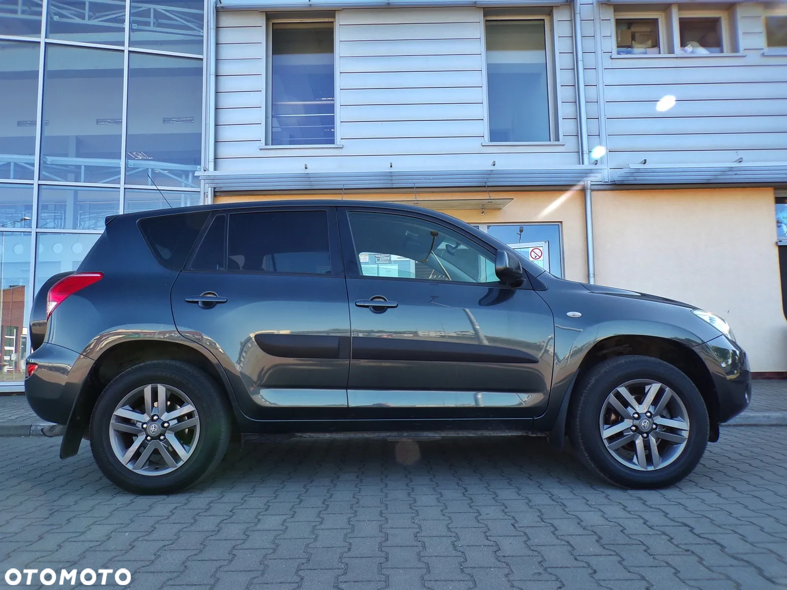 Toyota RAV4 2.2 D-4D 4x4 Executive - 8