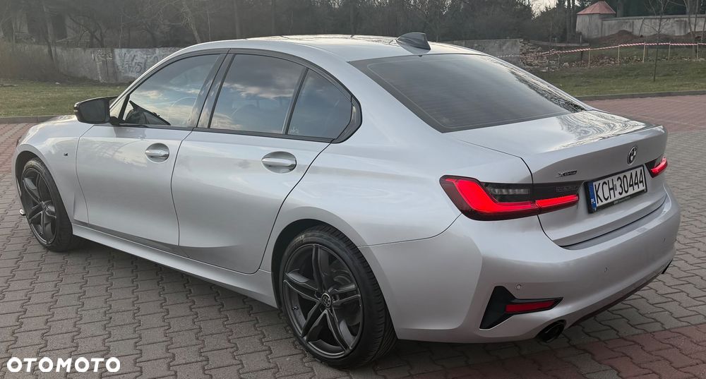 BMW Seria 3 320d xDrive mHEV sport - 3