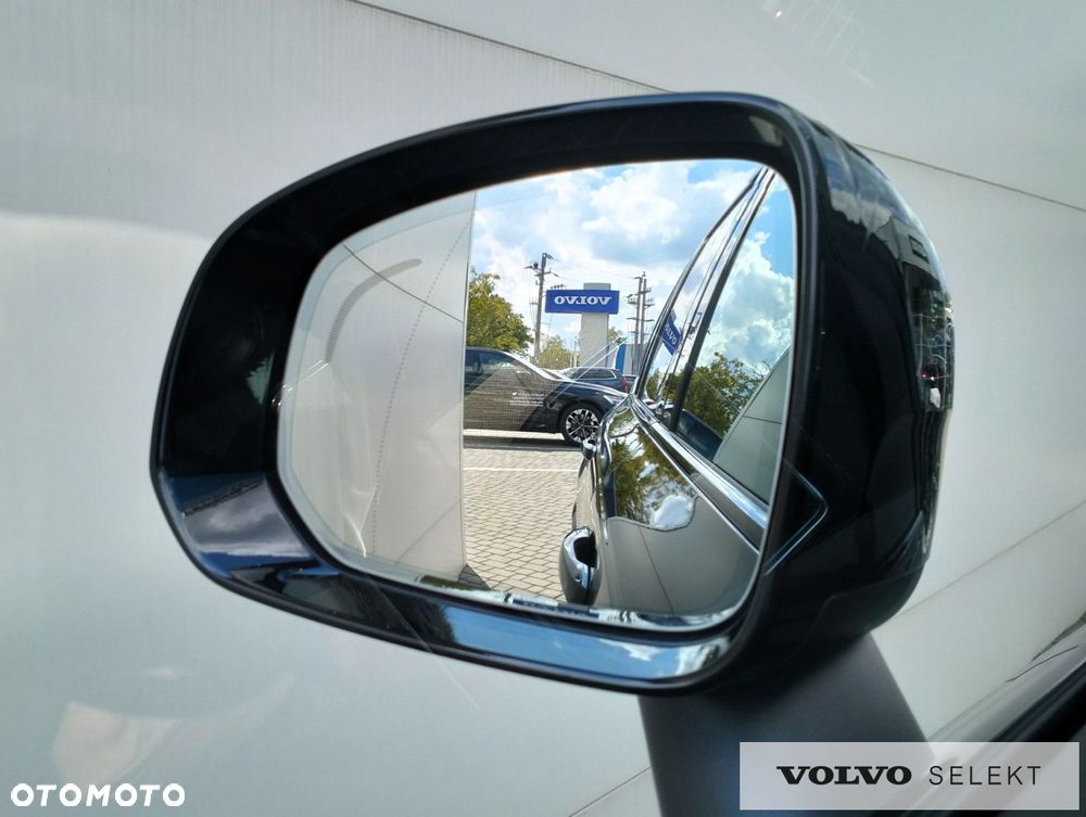 Volvo XC 90 - 8