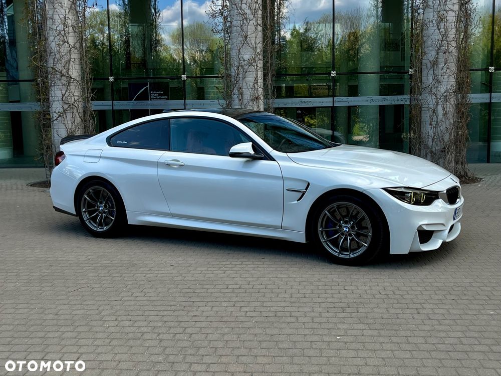 BMW M4 DKG - 2