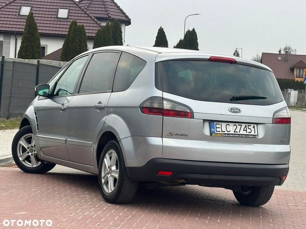 Ford S-Max - 10