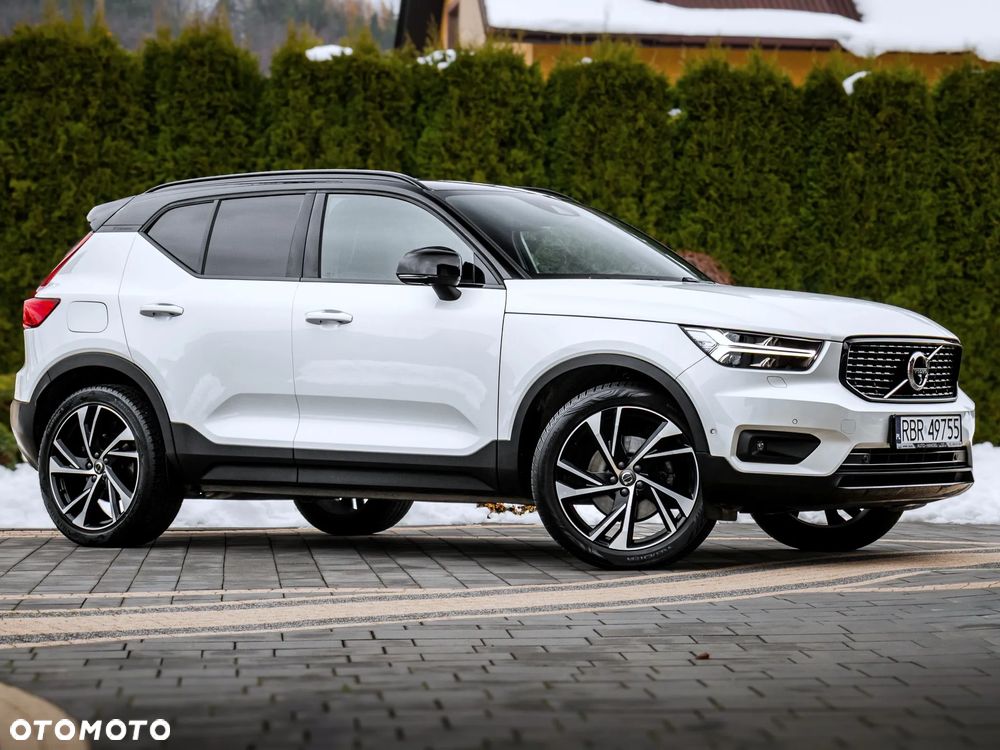 Volvo XC 40 D4 AWD Geartronic R-Design - 11