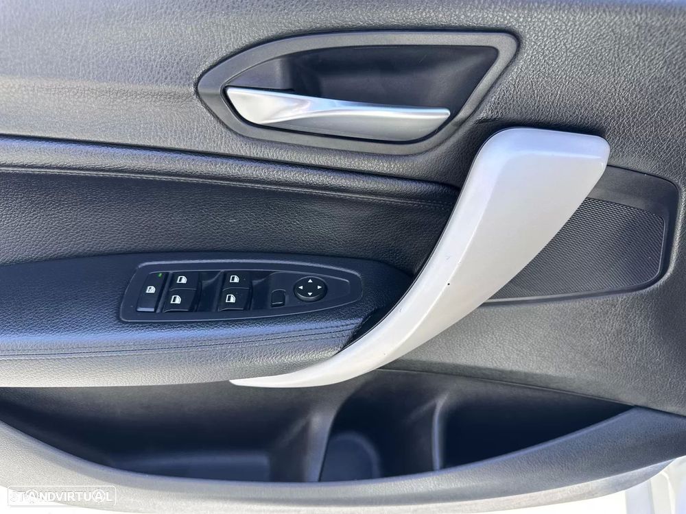 BMW 116 d Sport Line - 16