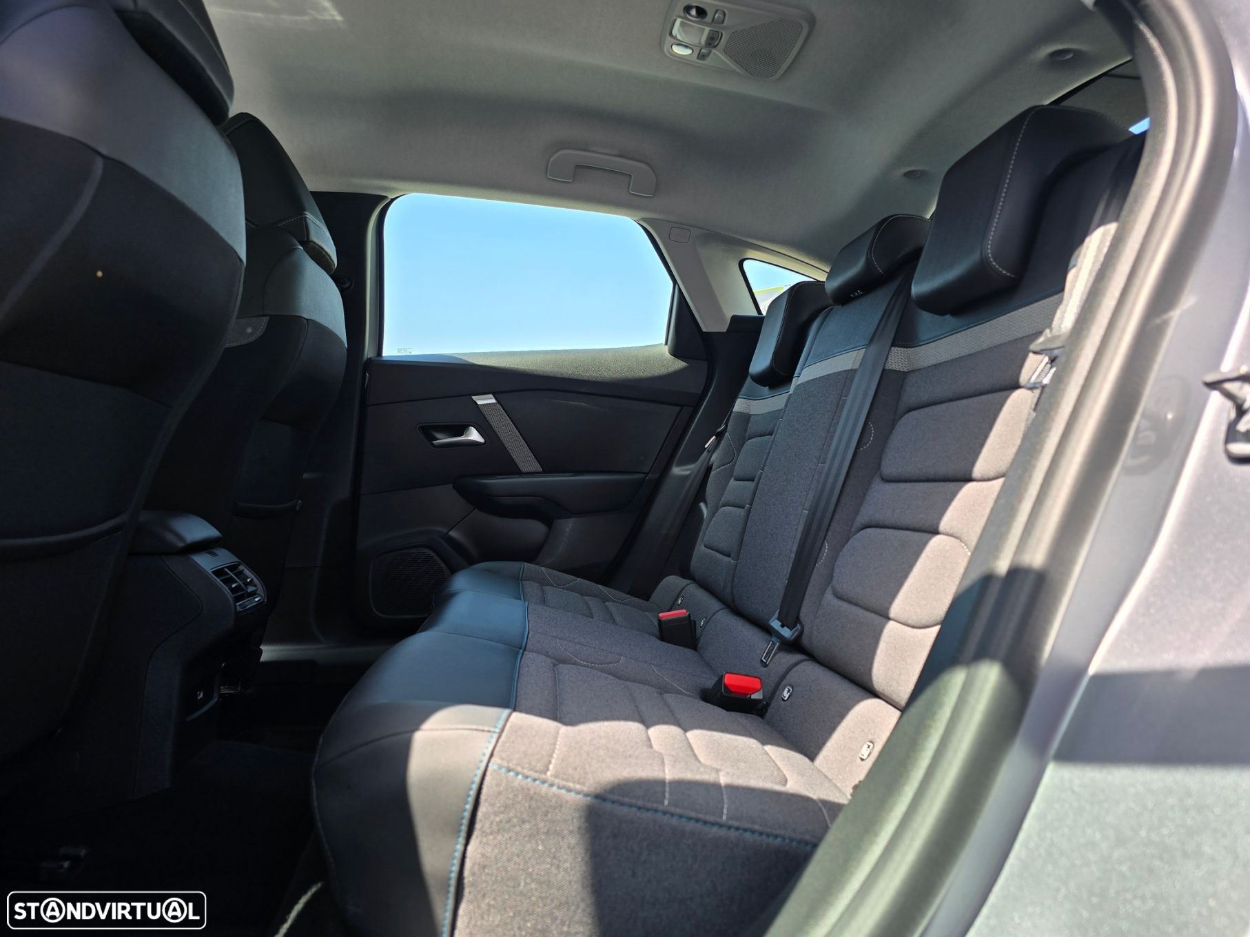 Citroën C4 1.2 PureTech Plus - 37