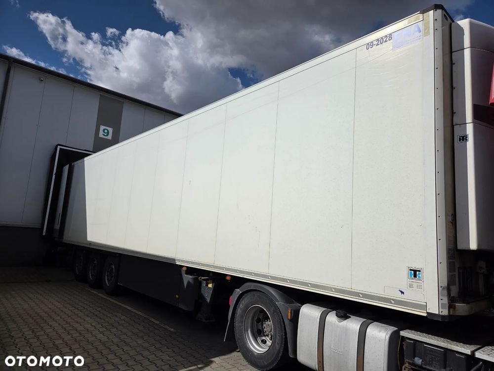 Schmitz CARGOBULL - 5
