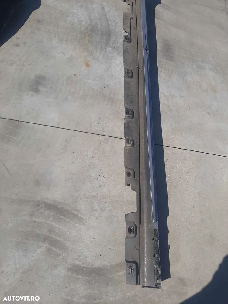 prag stanga bmw serie 5  f11 7342687-04 - 2