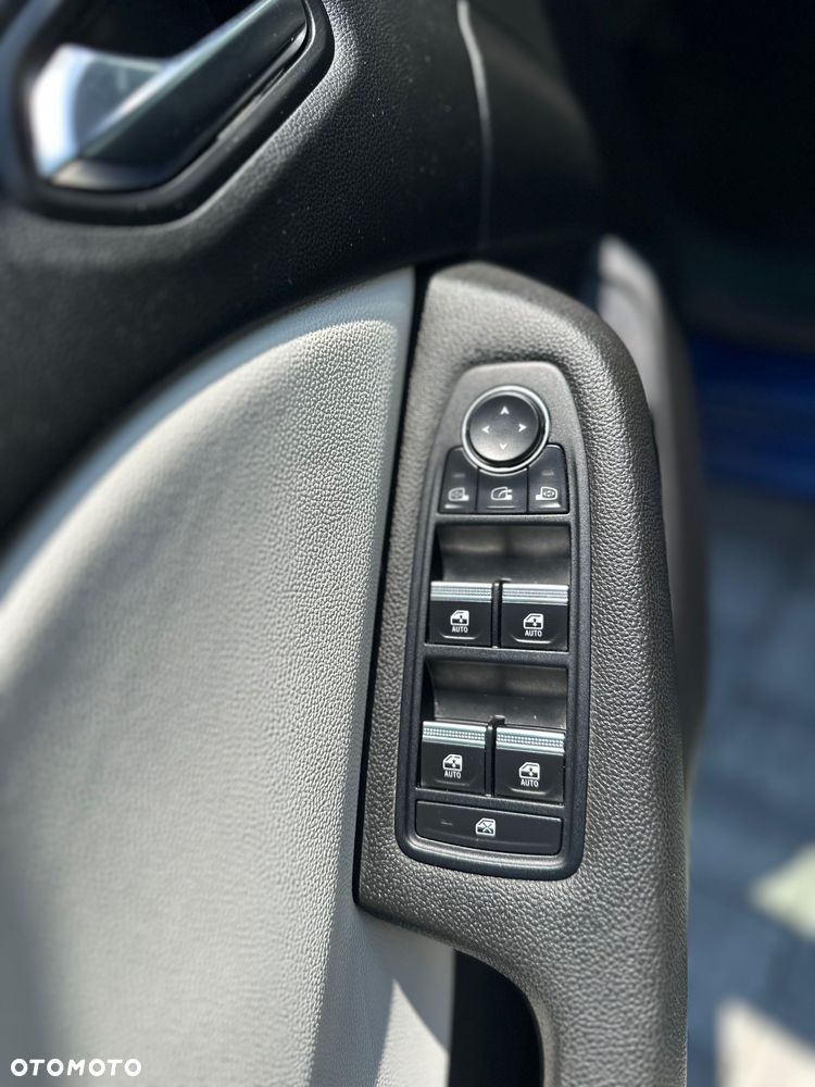 Renault Clio - 10