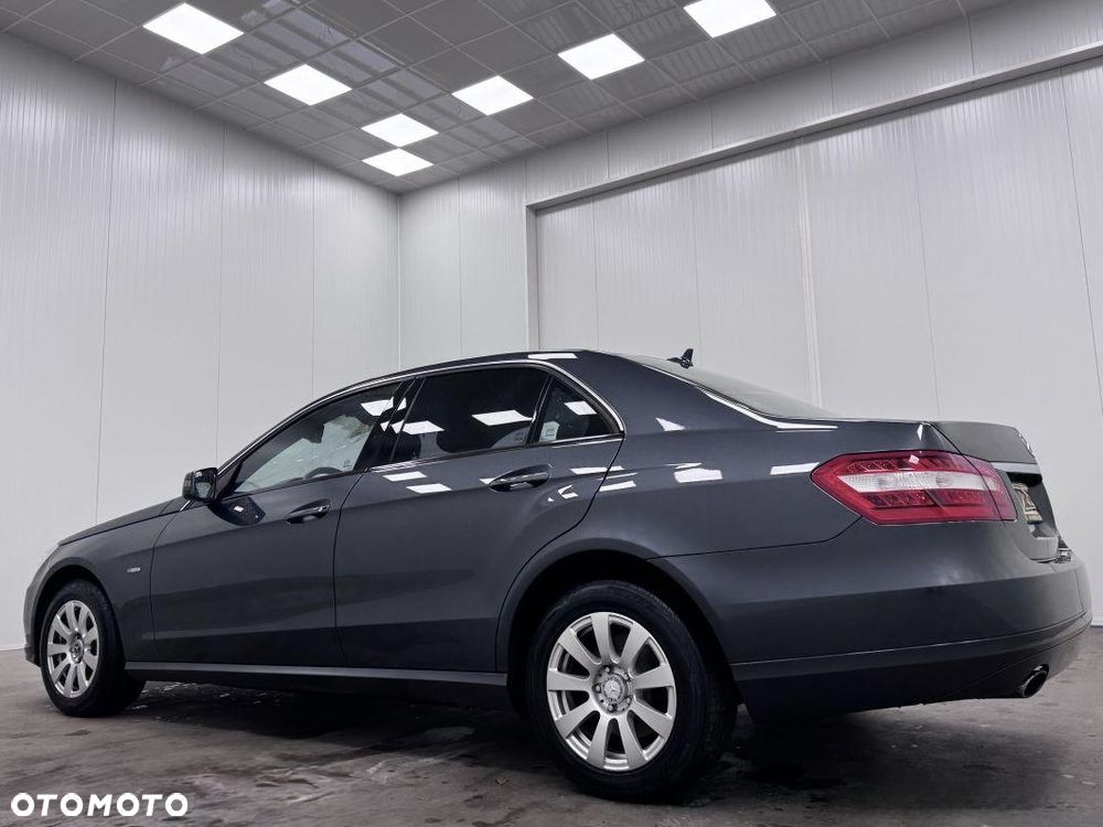 Mercedes-Benz Klasa E 300 CDI BlueEff - 6