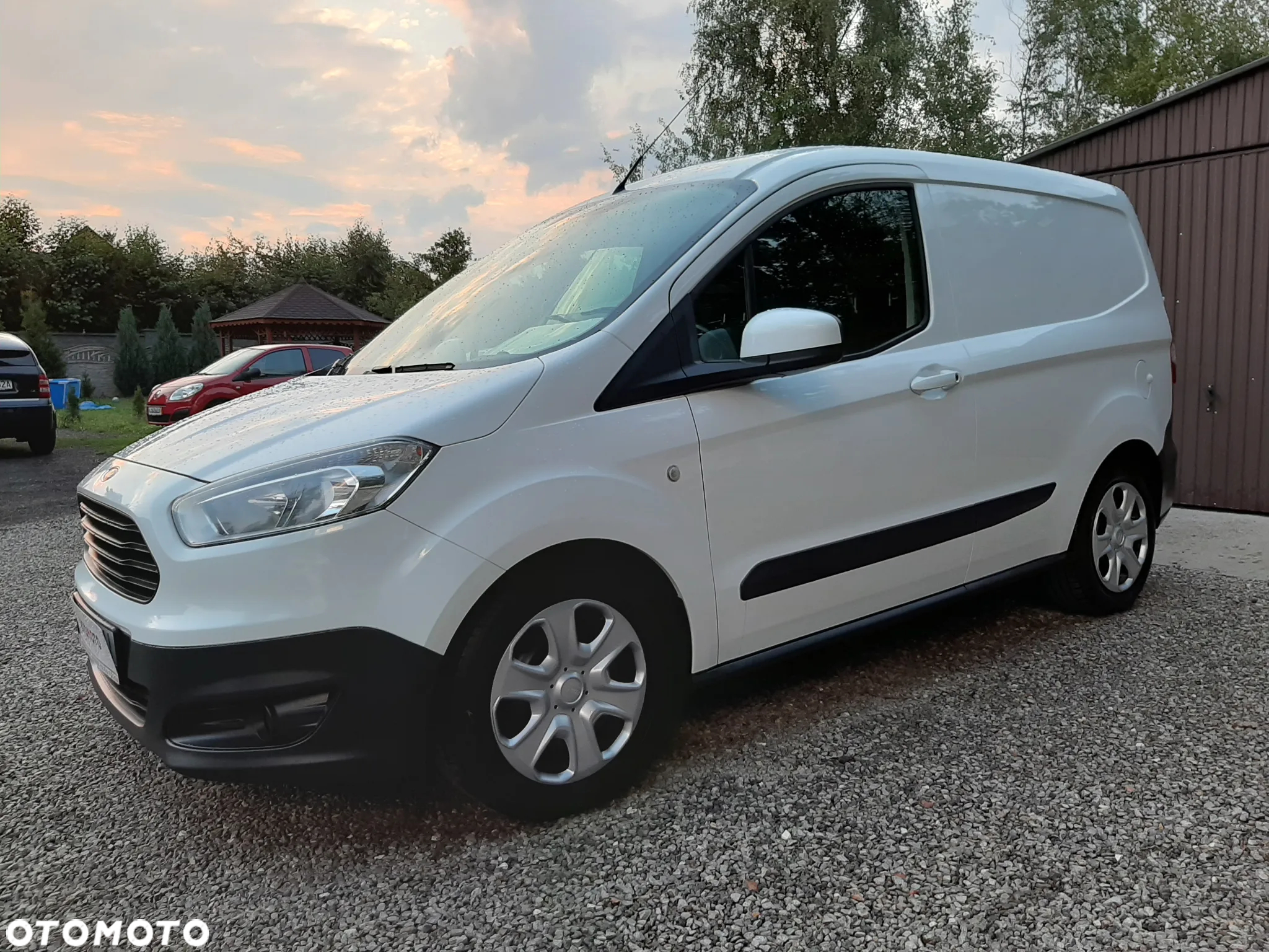 Ford Transit Courier 1.5 TDCi Ambiente - 4