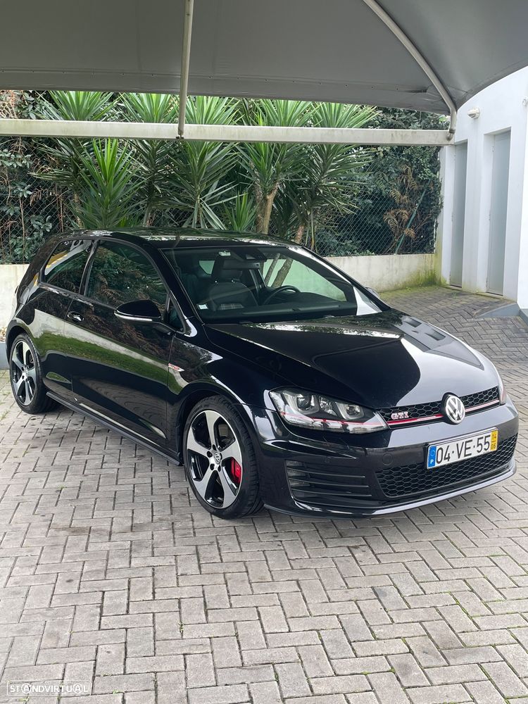 VW Golf 2.0 TSi GTi Performance - 1