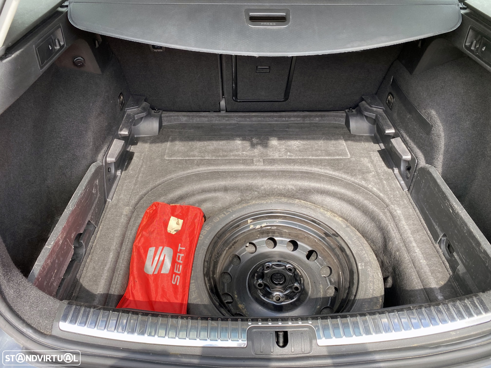SEAT Leon ST 1.6 TDI Style Ecomotive - 8