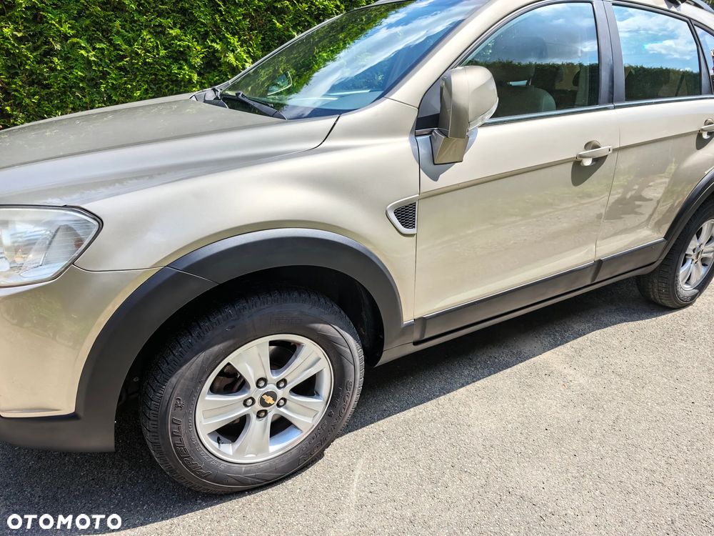 Chevrolet Captiva 2.0 d LT high 5os - 20