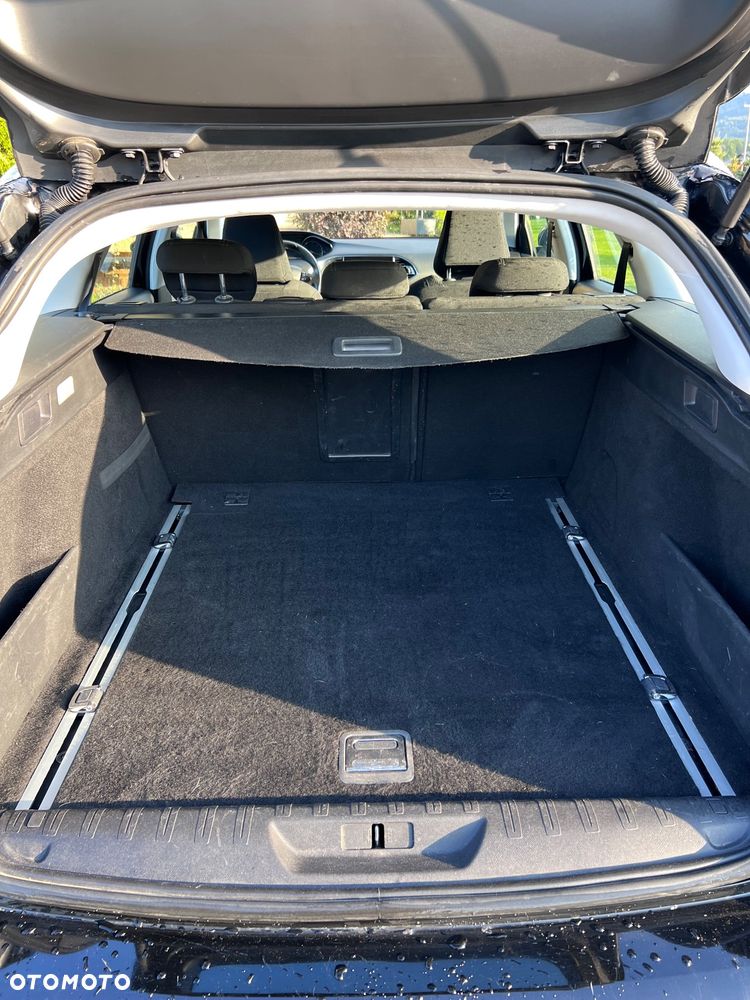 Peugeot 308 SW BlueHDi 120 Stop & Start Allure - 11