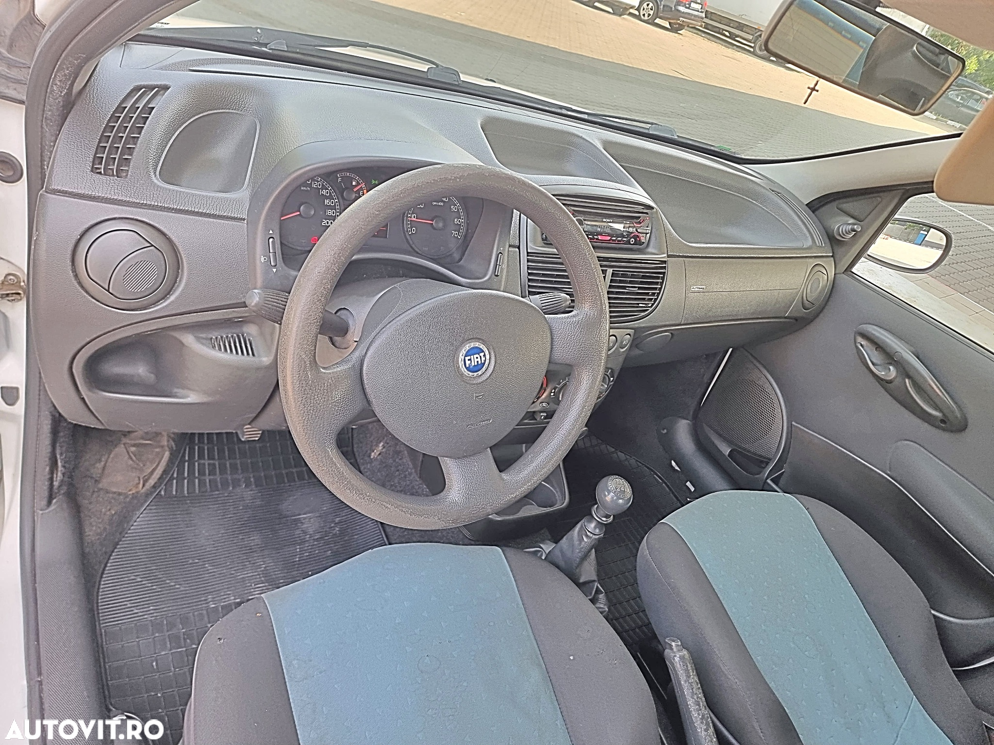 Fiat Punto 1.2 Classico - 5