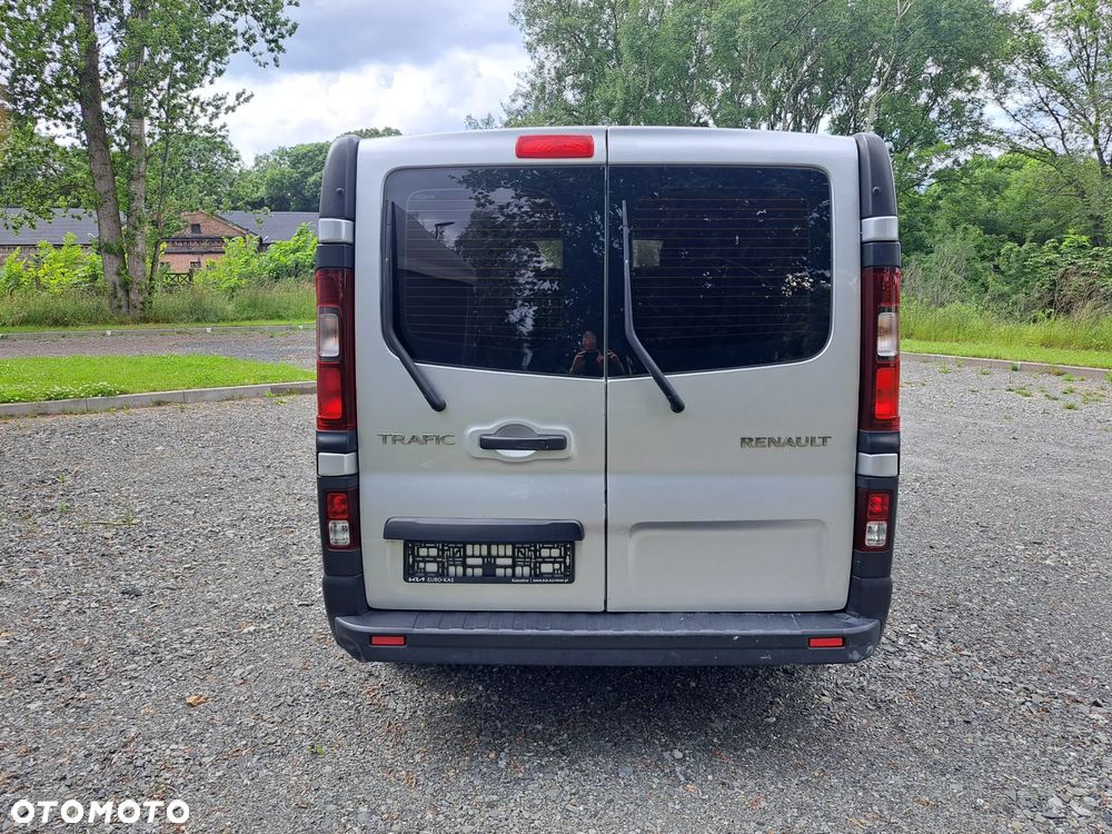 Renault Trafic Combi L1H1 Authentique - 6