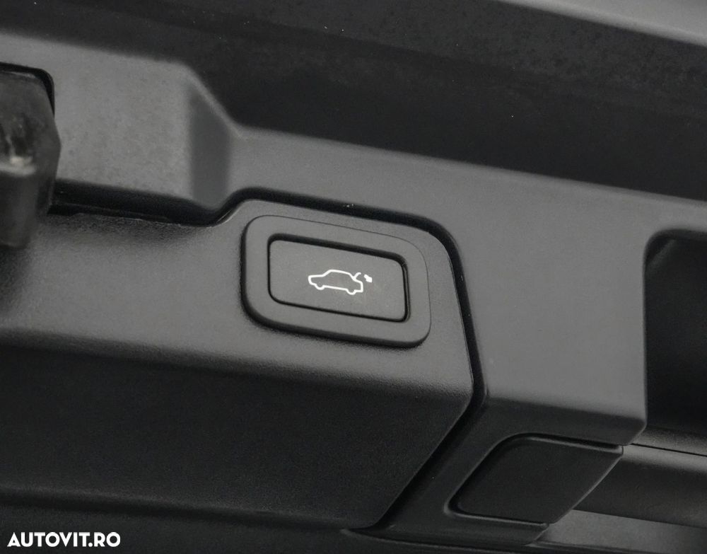 Land Rover Range Rover Evoque - 26