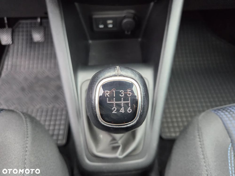 Hyundai ix20 1.6 Trend - 13