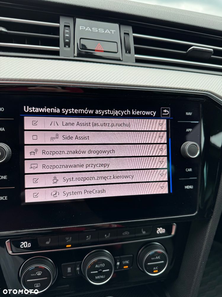 Volkswagen Passat - 30