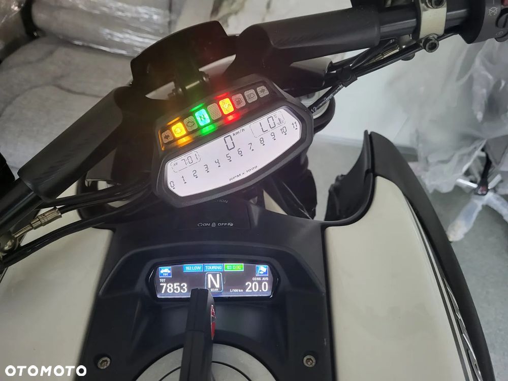 Ducati Diavel - 3