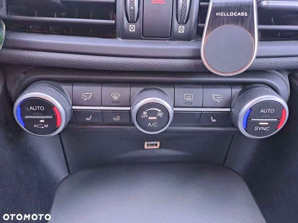 Alfa Romeo Giulia 2.0 Turbo Veloce Q4 - 22