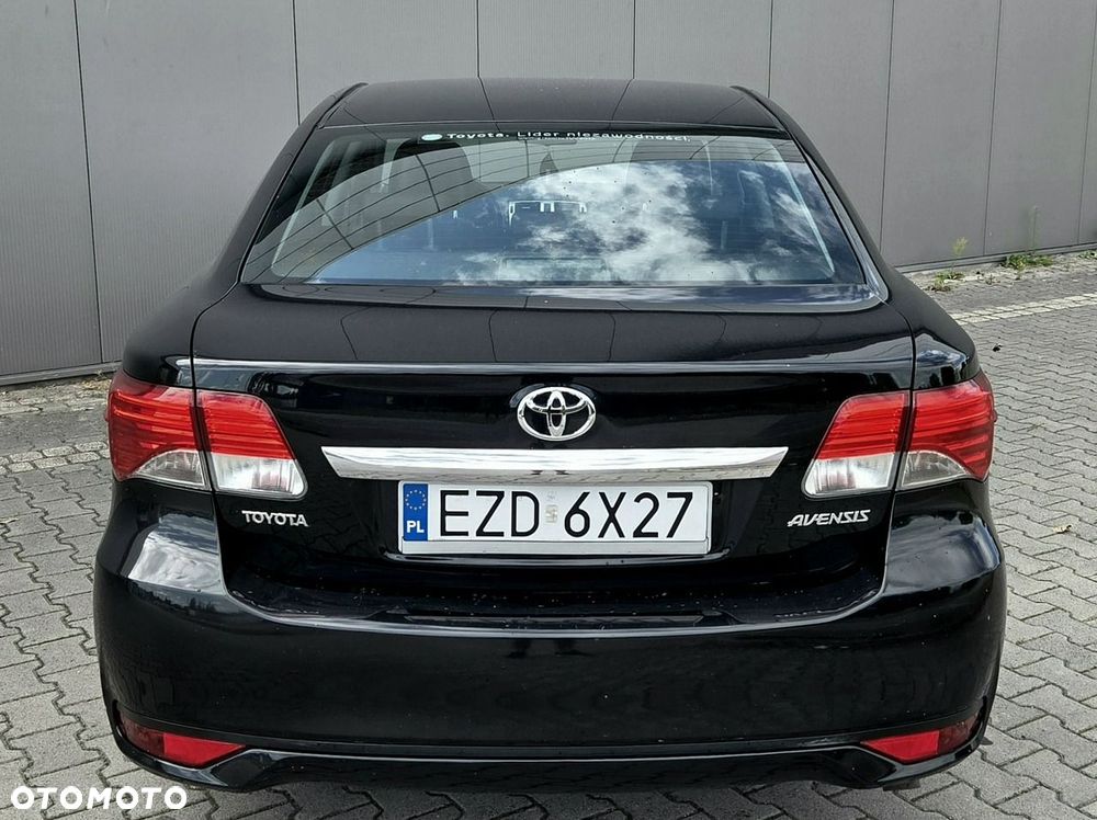 Toyota Avensis 2.0 D-4D Sol - 34