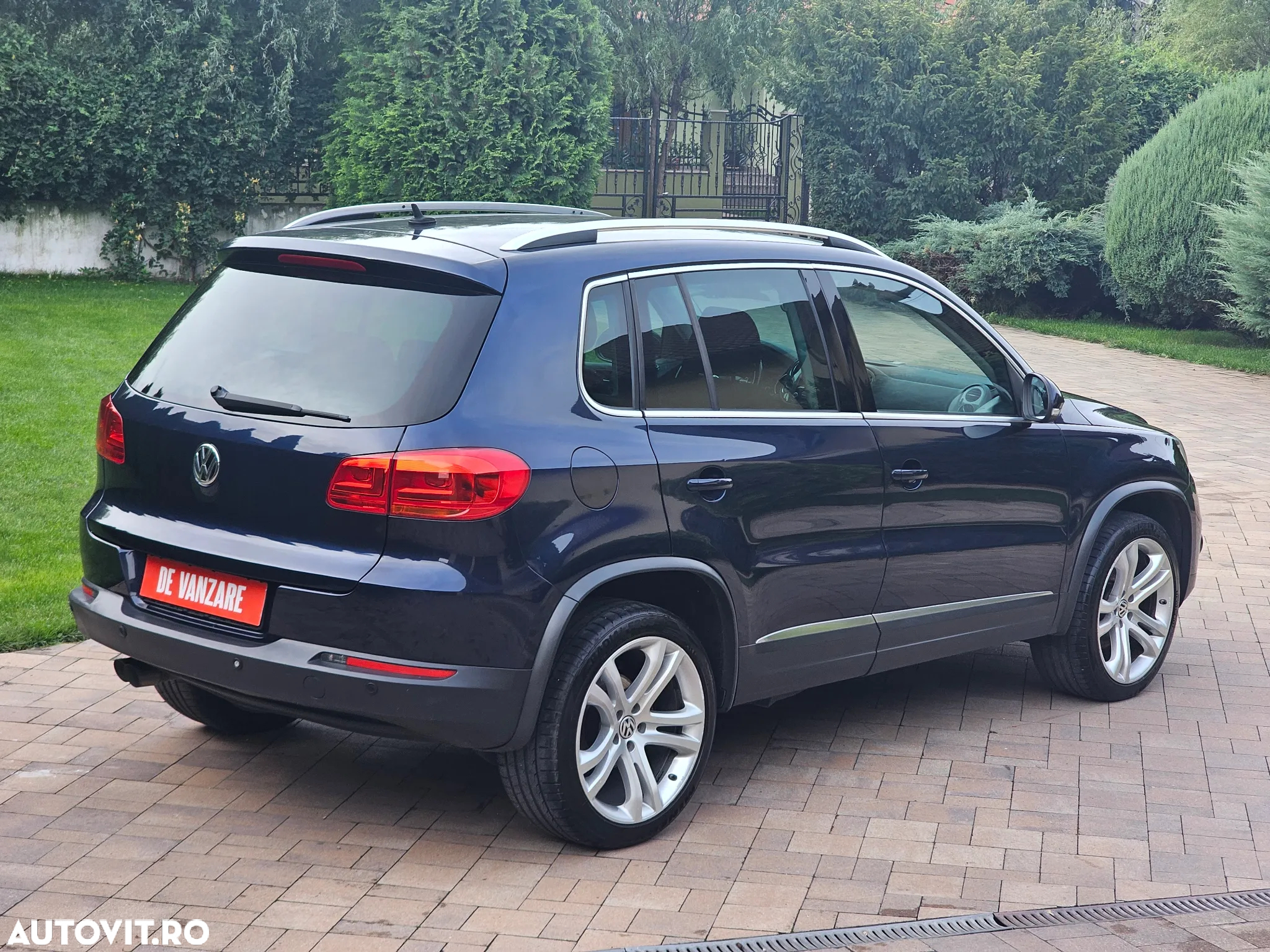 Volkswagen Tiguan 2.0 TDI 4Motion DSG Sport & Style - 14