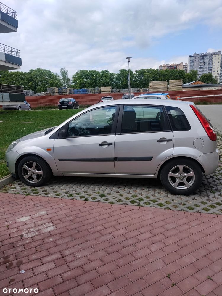 Ford Fiesta - 2