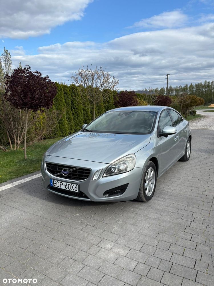 Volvo S60 - 4