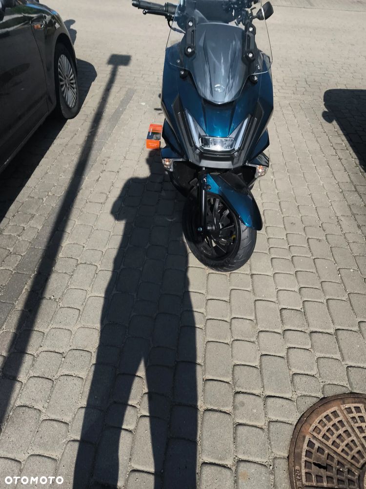 Kymco Skytown - 1