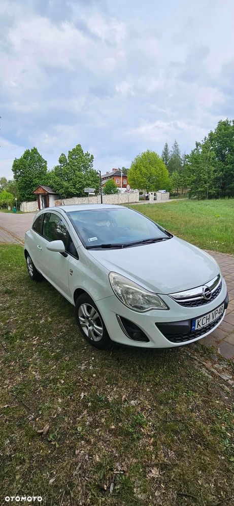 Opel Corsa 1.2 16V Edition / Active - 3