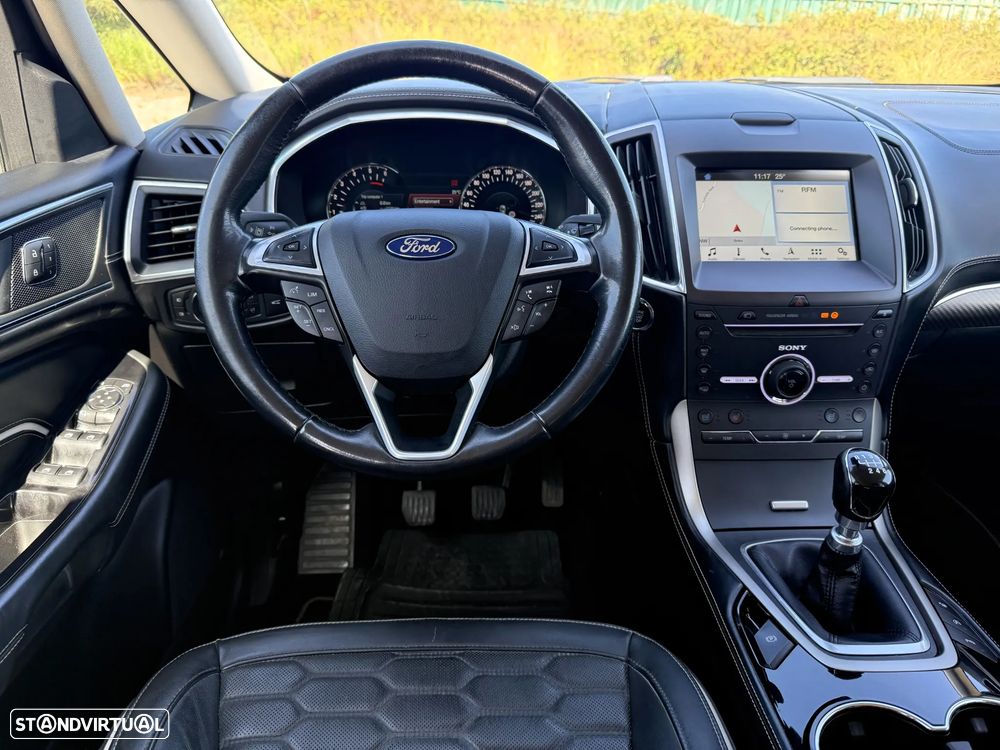 Ford S-Max 2.0 TDCi Vignale - 35