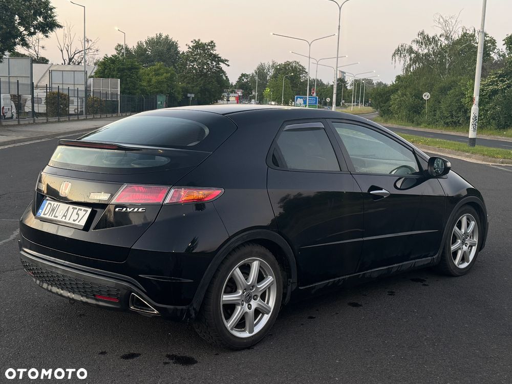 Honda Civic 1.8 Comfort - 4