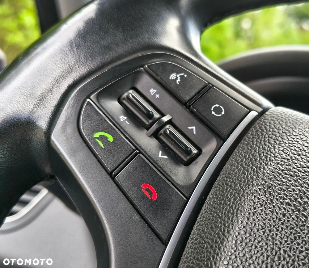 Hyundai i20 - 24