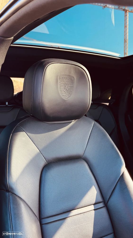 Porsche Cayenne Coupé E-Hybrid Platinum Edition - 15