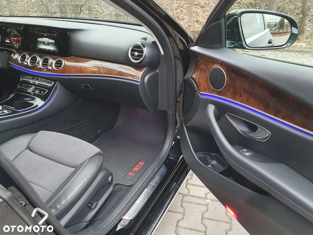 Mercedes-Benz Klasa E 220 d Business Edition 9G-TRONIC - 24