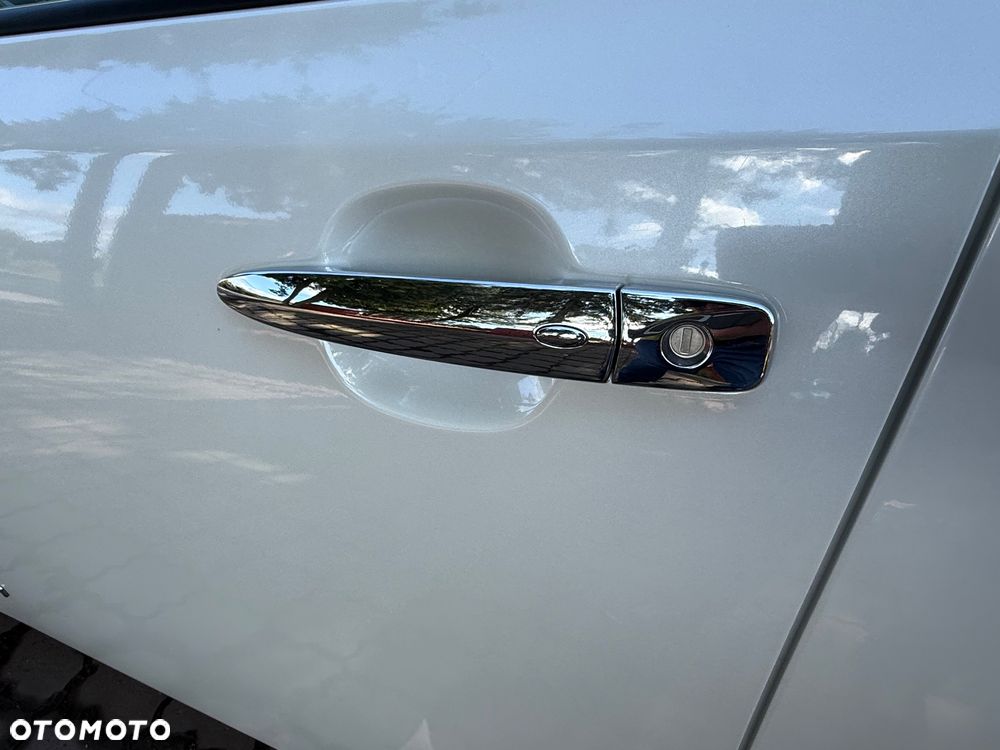 Nissan Leaf - 17