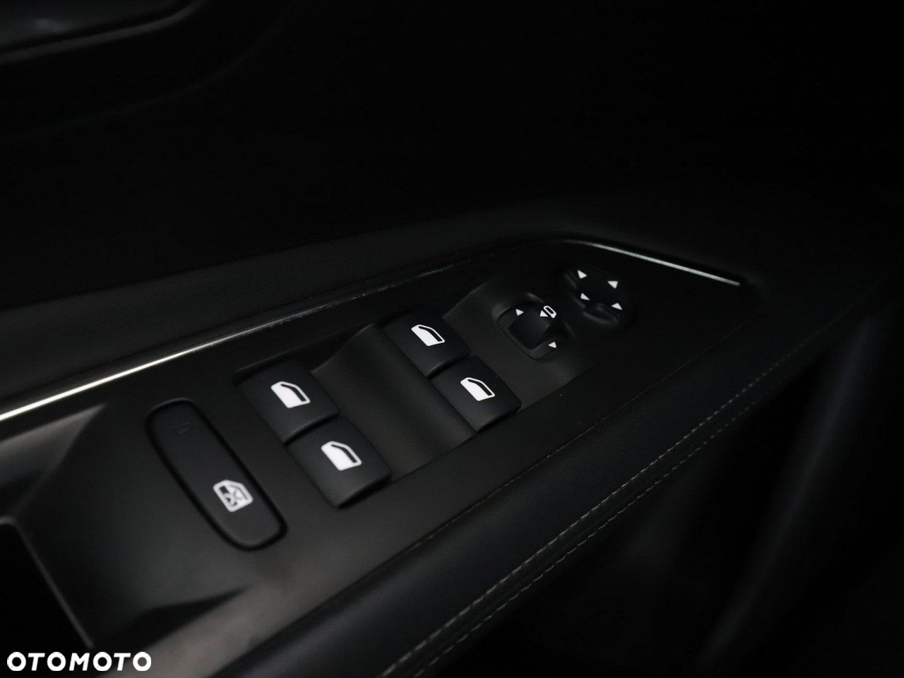 Peugeot 3008 1.2 PureTech Allure S&S EAT6 - 39