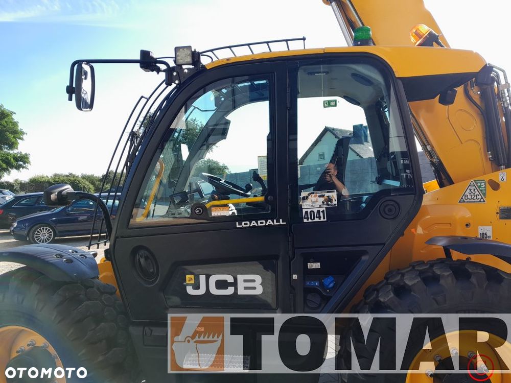 JCB 560-80 2023R agri - 15