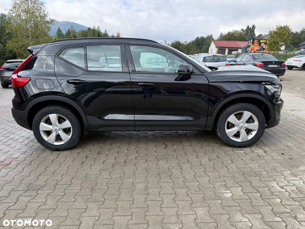 Volvo XC 40 D3 AWD - 8