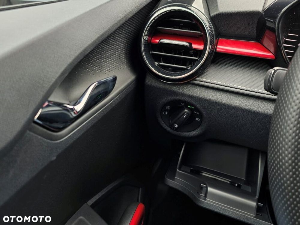 Skoda Fabia 1.0 TSI Monte Carlo - 17