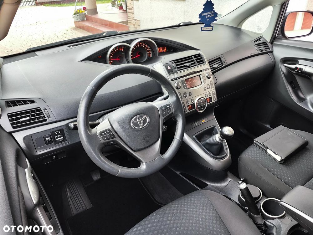 Toyota Verso 1.8 7-Sitzer Life - 18