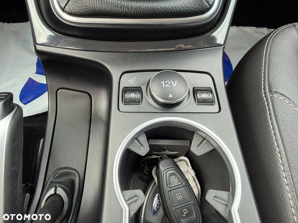 Ford Kuga - 22
