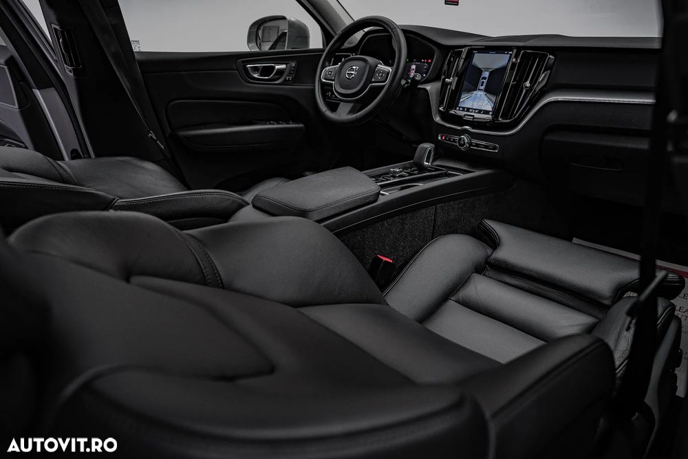 Volvo XC 60 T8 AWD Recharge Plus Bright - 34